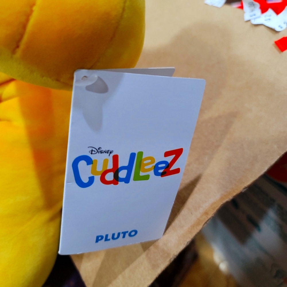 Cuddle pluto plush